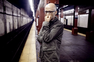 Moby & The Void Pacific Choir презентовали композицию Are You Lost In The World Like Me?